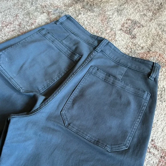 Everlane Utility Barrel Pants - Picture 8 of 9